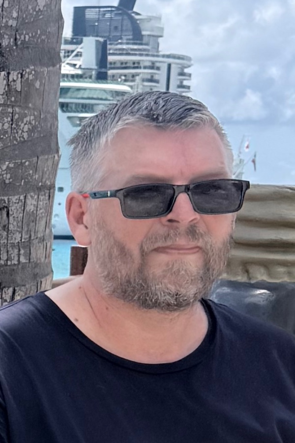 Cruise Brothers Travel Agent Roy Snyder